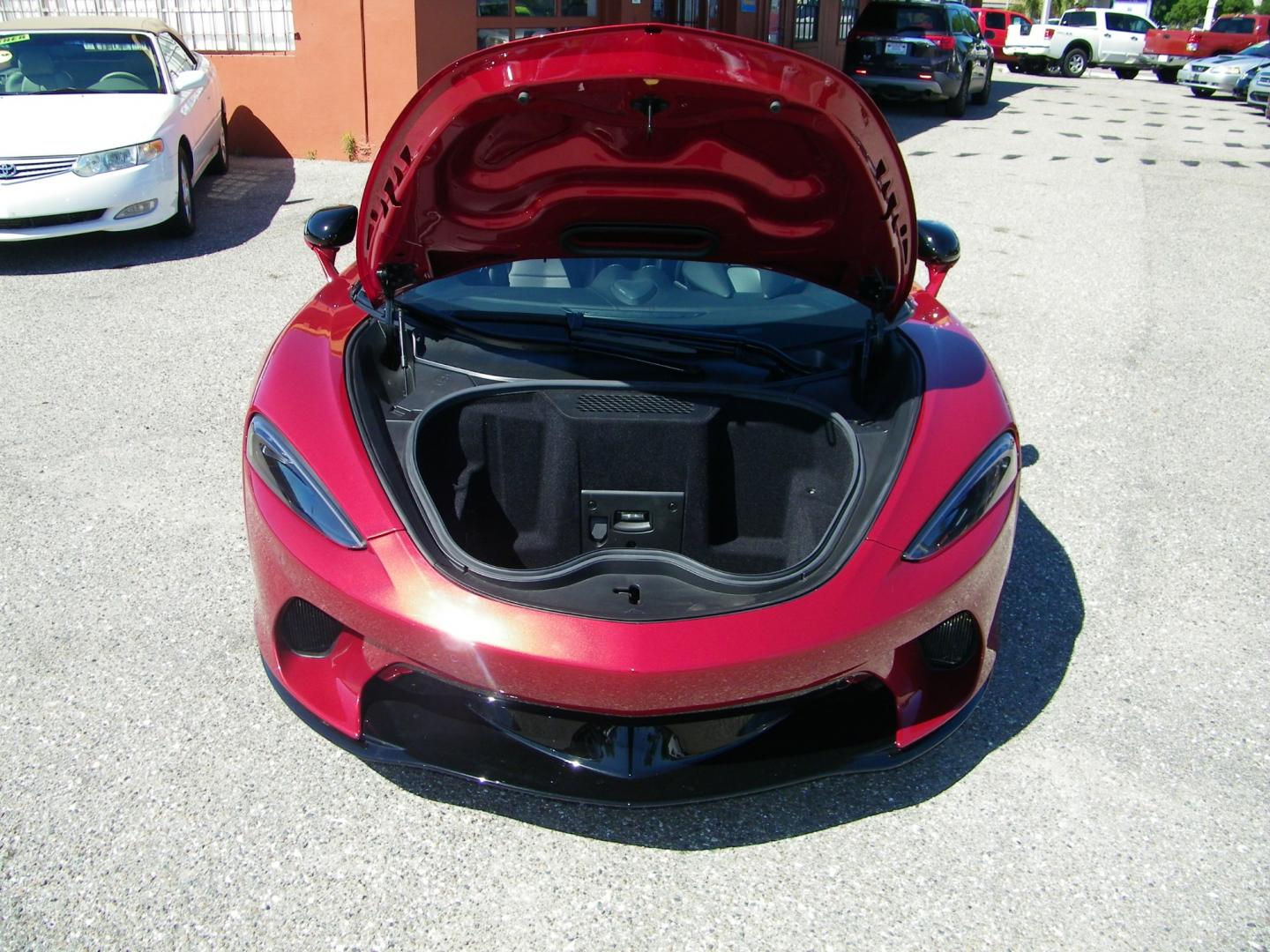 2020 Amaranth Red Metallic /Black McLaren GT (SBM22GCA7LW) with an 4.0L V8 engine, 7-Speed Automatic transmission, located at 4000 Bee Ridge Road, Sarasota, FL, 34233, (941) 926-0300, 27.298664, -82.489151 - Photo#11